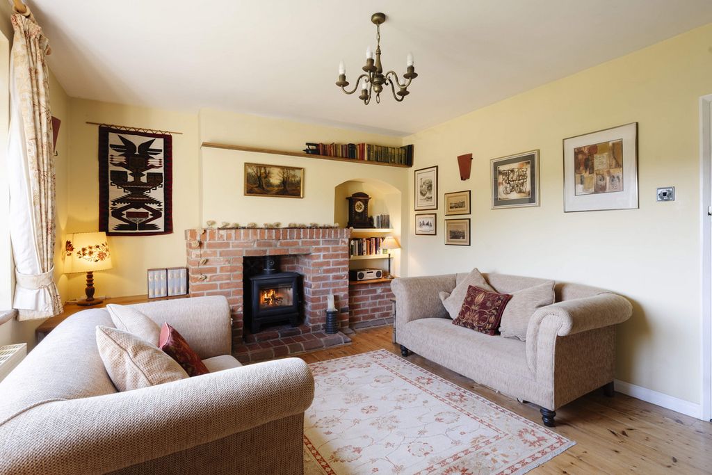 Property photo 2 of 50