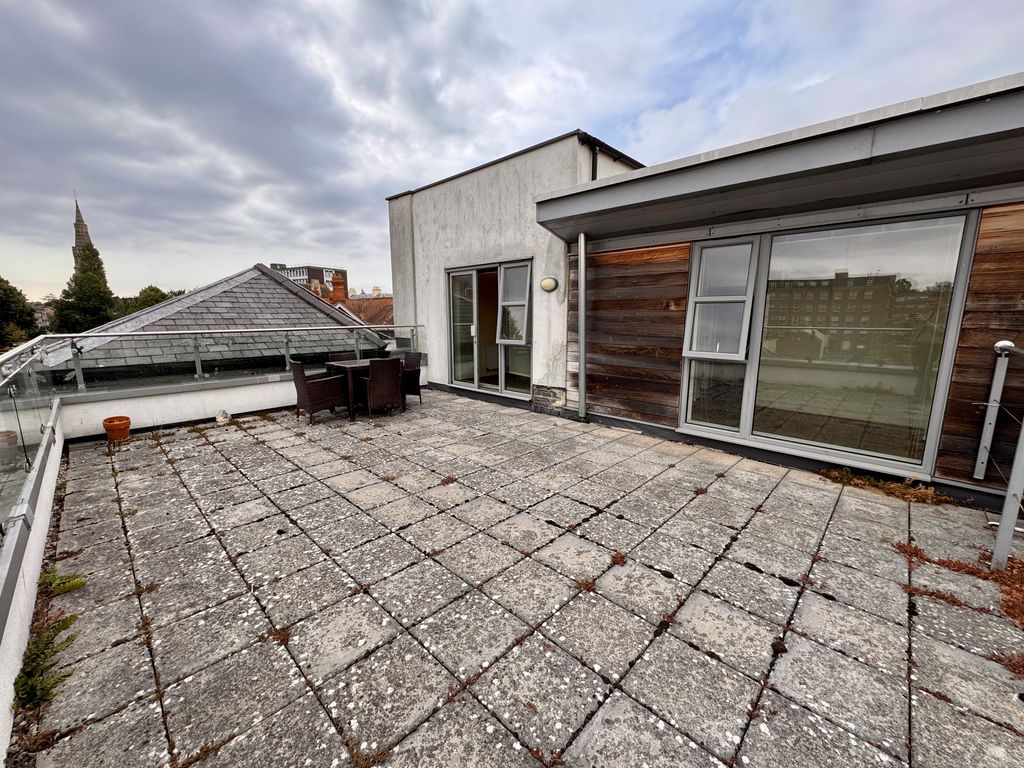 Property photo 3 of 14 Image