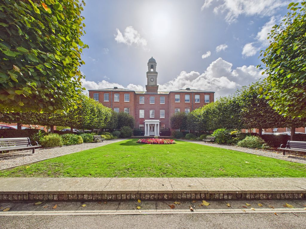 Property photo 1 of 11 Two Bedroom Apartment For Sale