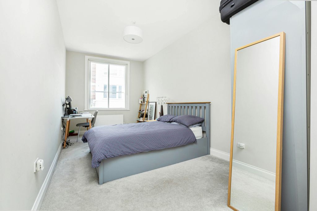 Property photo 3 of 7 Bedroom 2