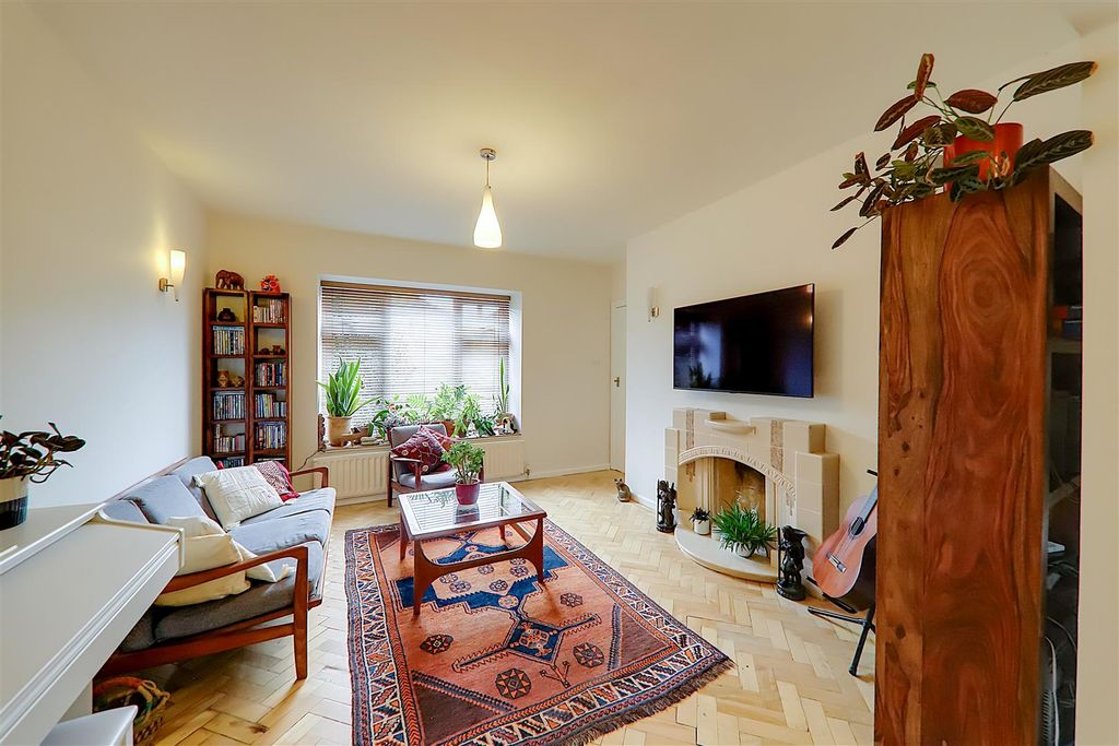 Property photo 3 of 22 Img_0749-Img_0751.Jpg