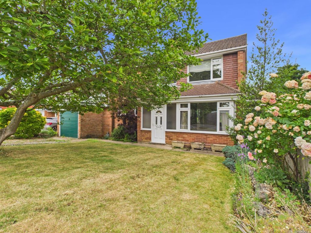 Property photo 1 of 11 Front