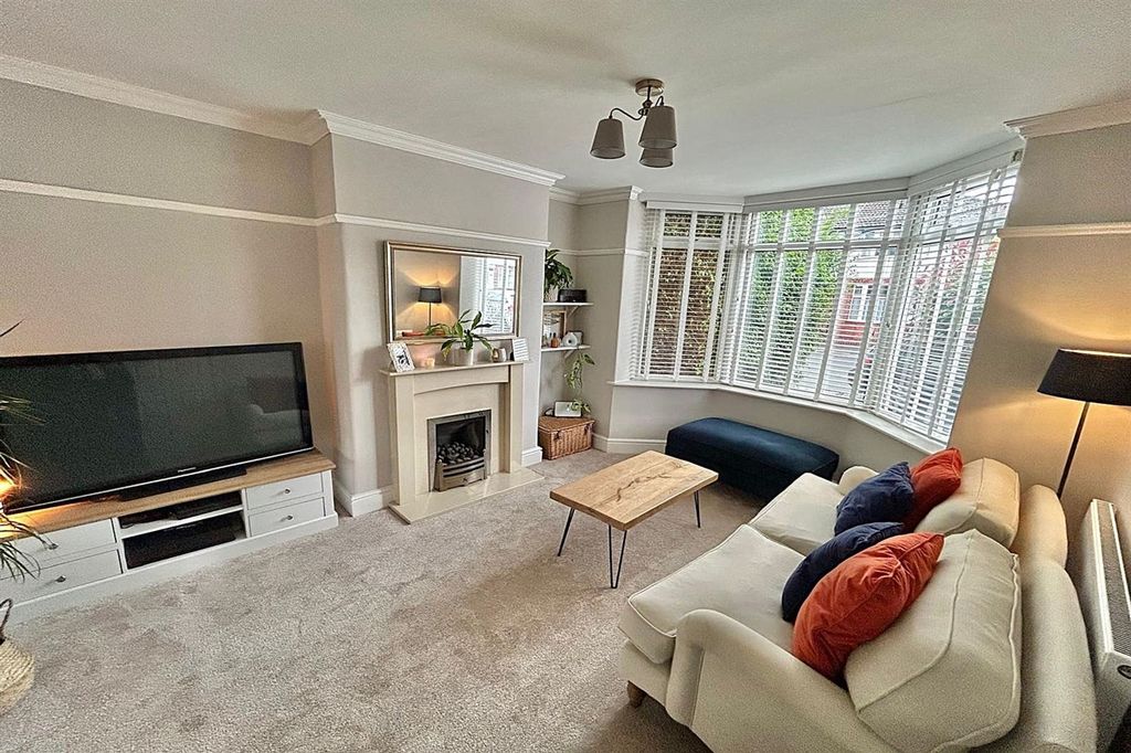 Property photo 2 of 23 Living Room