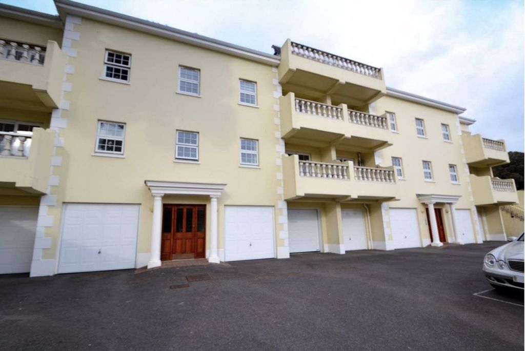 Property photo 1 of 14 Photo 2