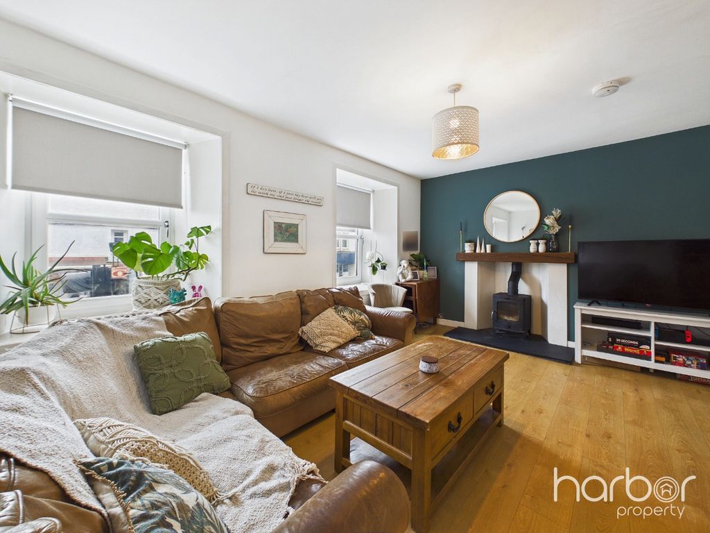 Property photo 2 of 20 5084043