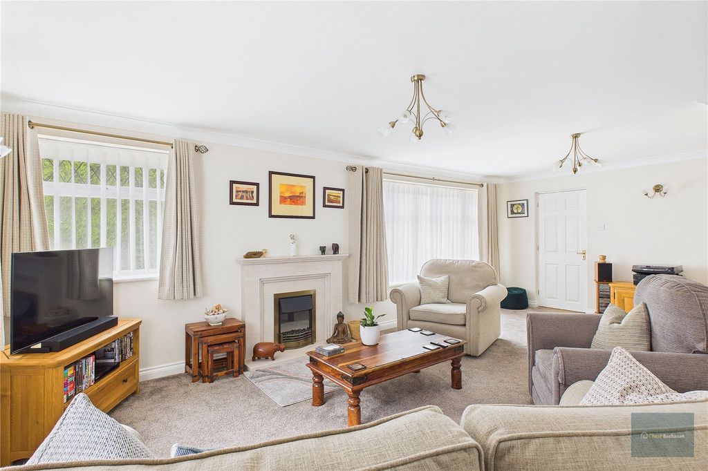 Property photo 3 of 21 Picture No. 04