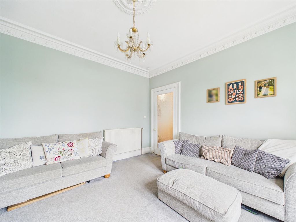 Property photo 3 of 21 Cam01486G0-Pr0982-Still002.Jpg