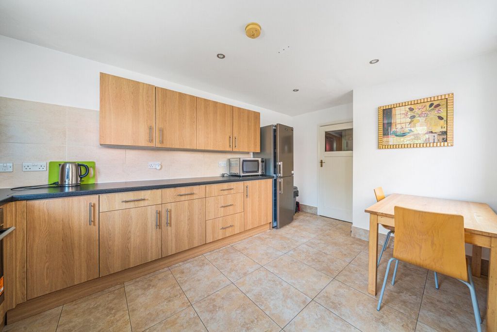 Property photo 2 of 17 Picture No. 06