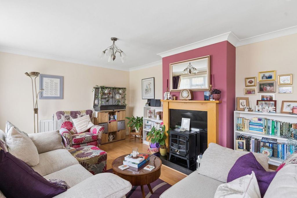 Property photo 2 of 18