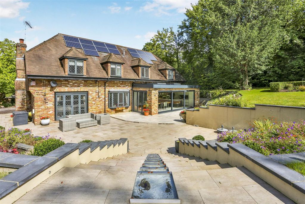 Property photo 2 of 70 1527639878 - 59.Jpg