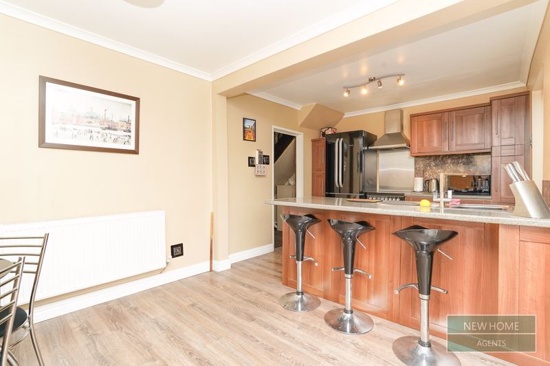 Property photo 3 of 16 Photo 8