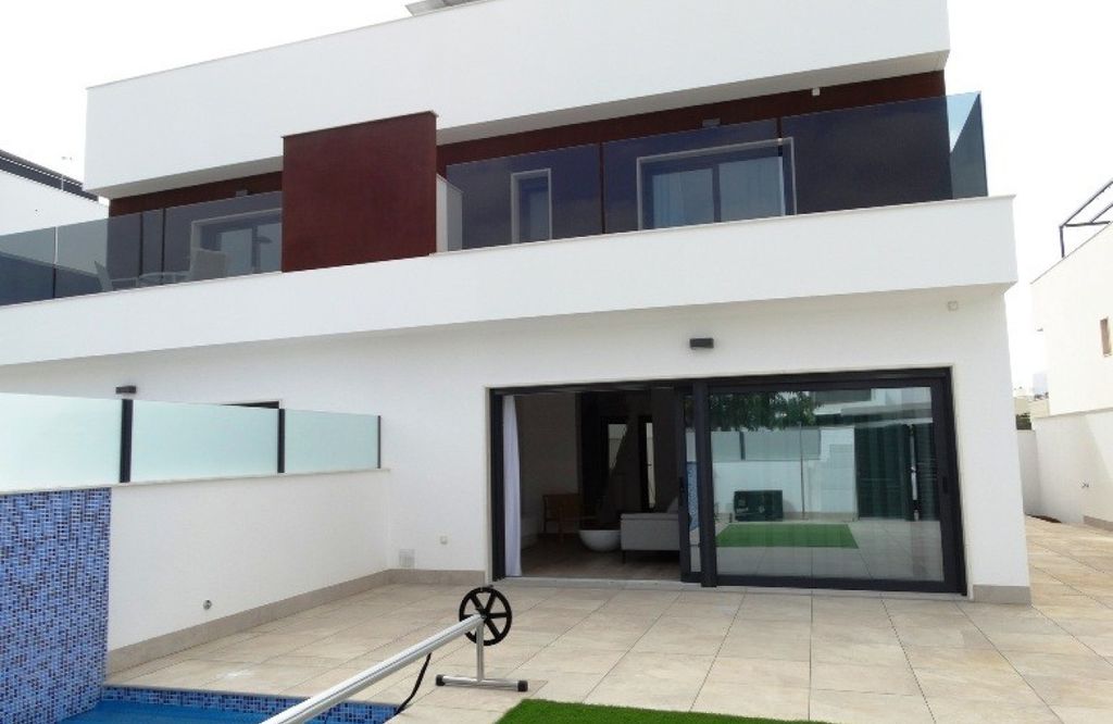 Property photo 1 of 29