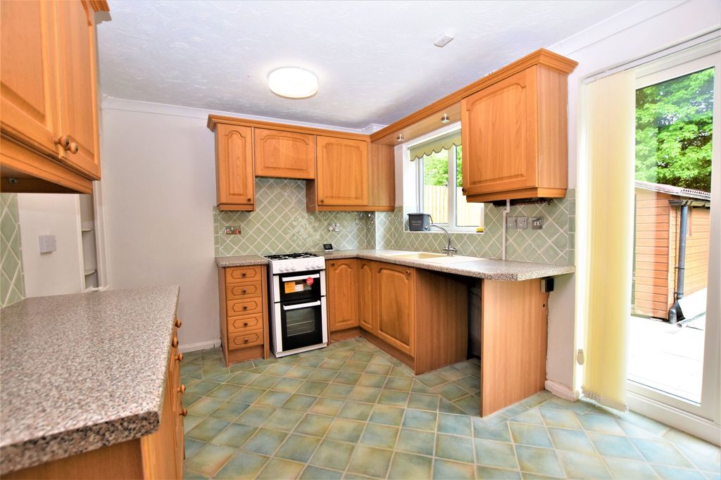 Property photo 3 of 7