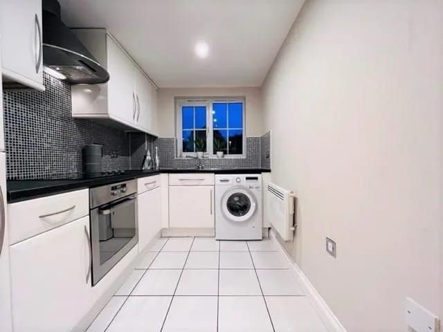 Property photo 3 of 15 Kitchen