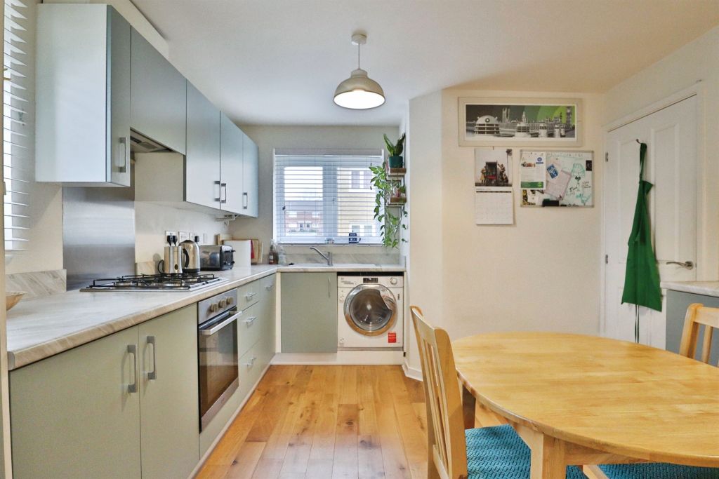 Property photo 3 of 13