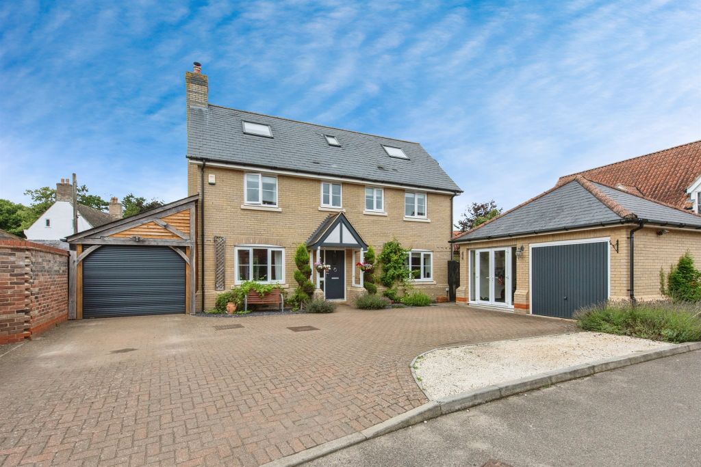 Property photo 1 of 17