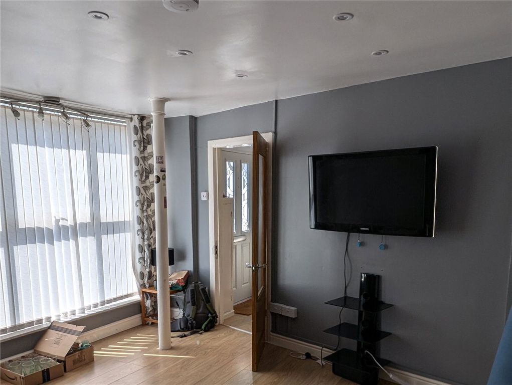 Property photo 3 of 13 Picture No. 21