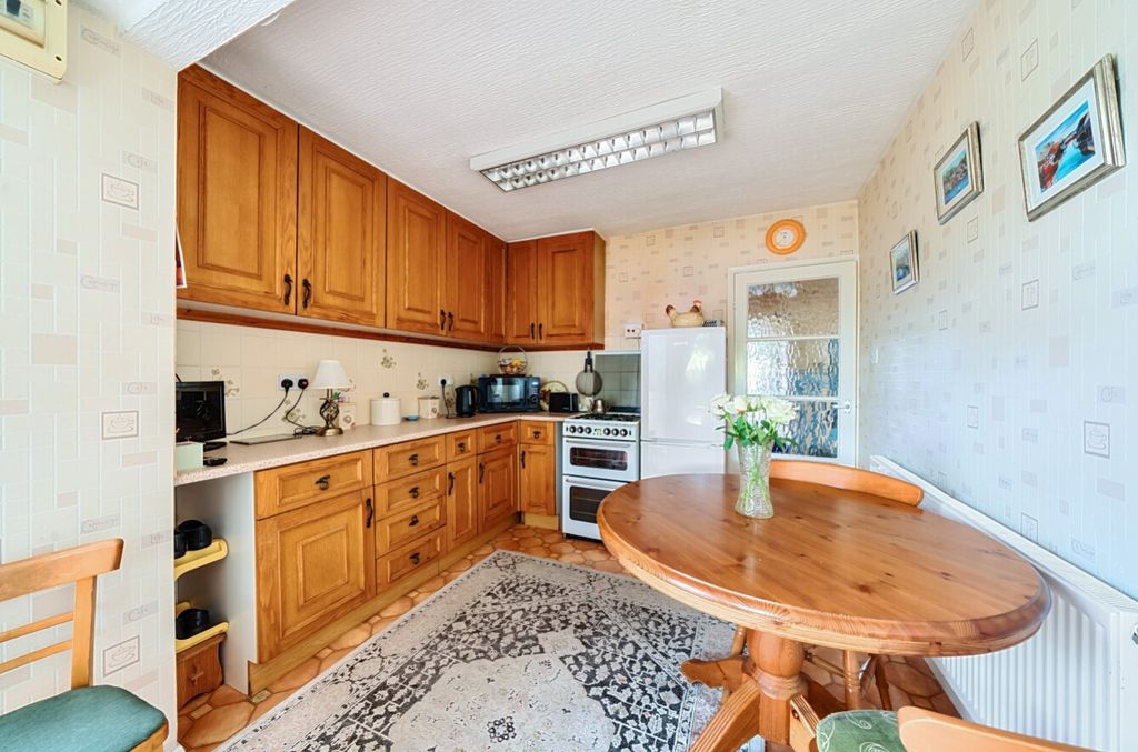 Property photo 3 of 23 1206681 (5)