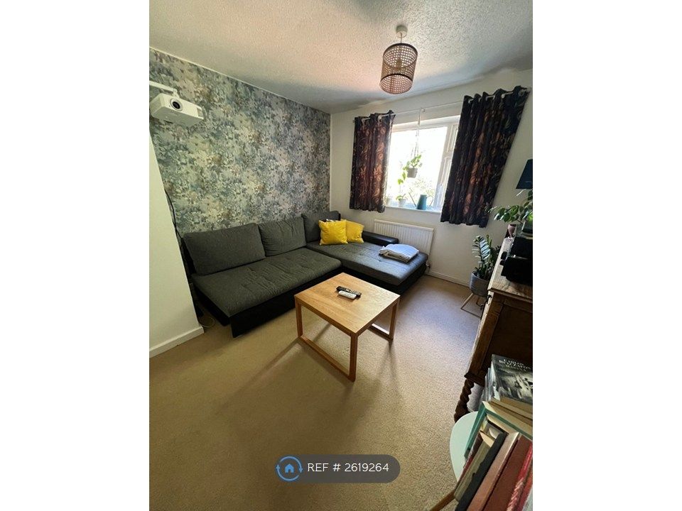 Property photo 3 of 9