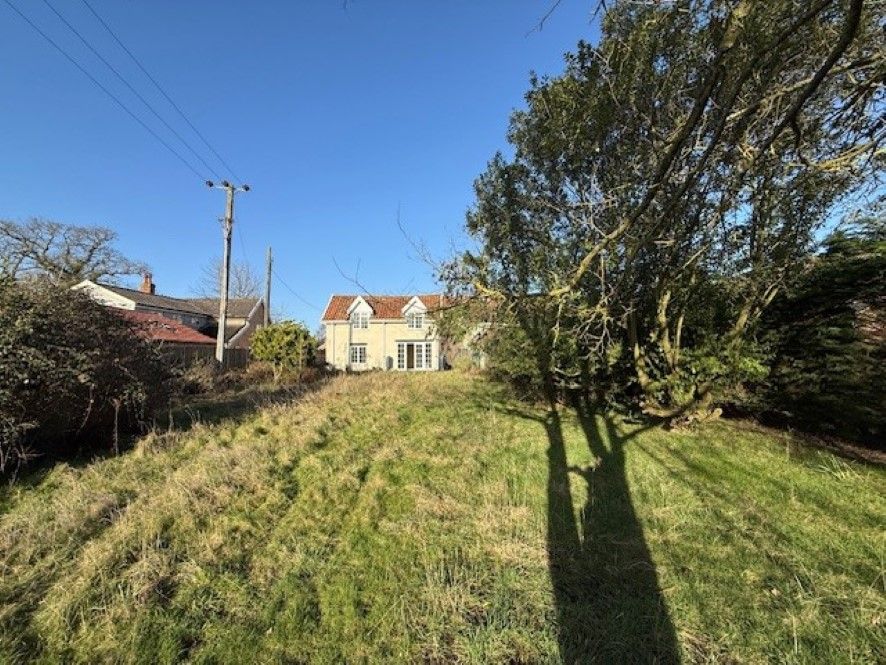 Property photo 3 of 19