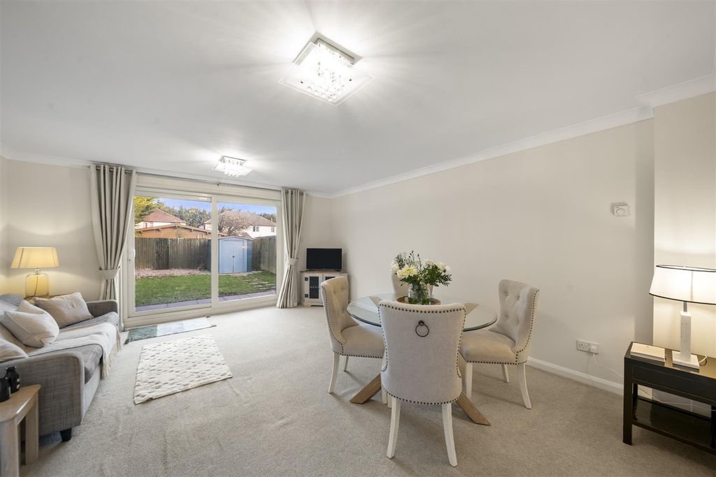 Property photo 3 of 25