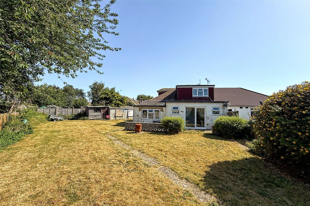 Property photo 2 of 20 Picture No. 04