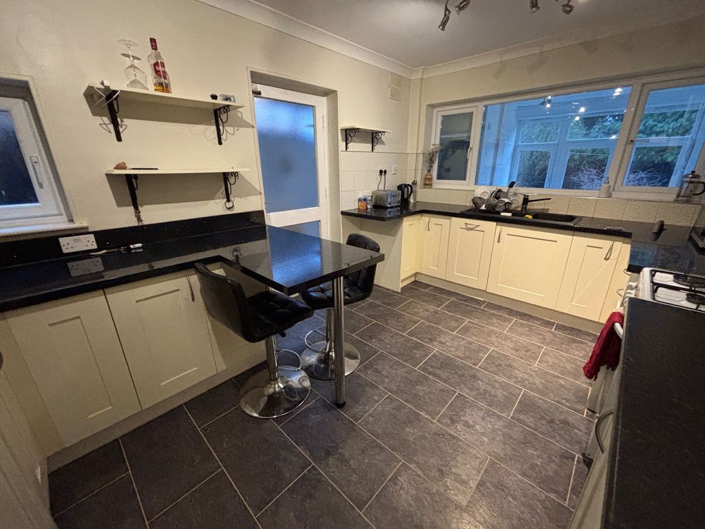 Property photo 3 of 15 Image