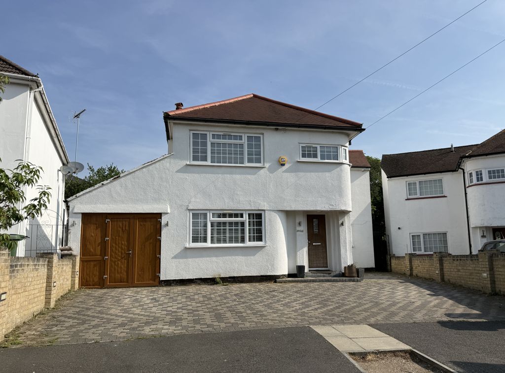 Property photo 1 of 18