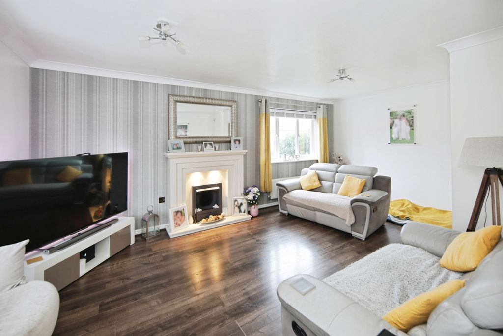 Property photo 2 of 18 Pbox-Img.Jpg