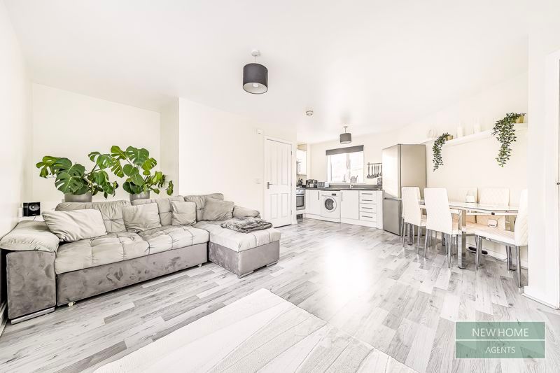 Property photo 2 of 15 Photo 8