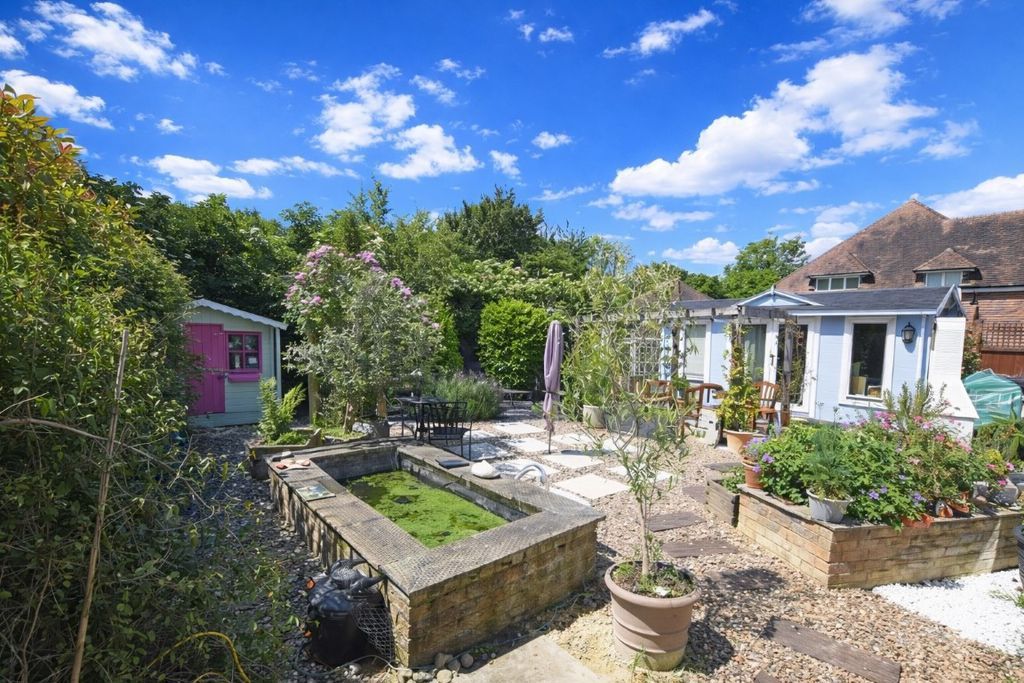 Property photo 2 of 33 Photo 39