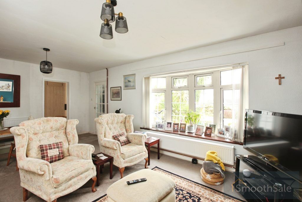 Property photo 3 of 23