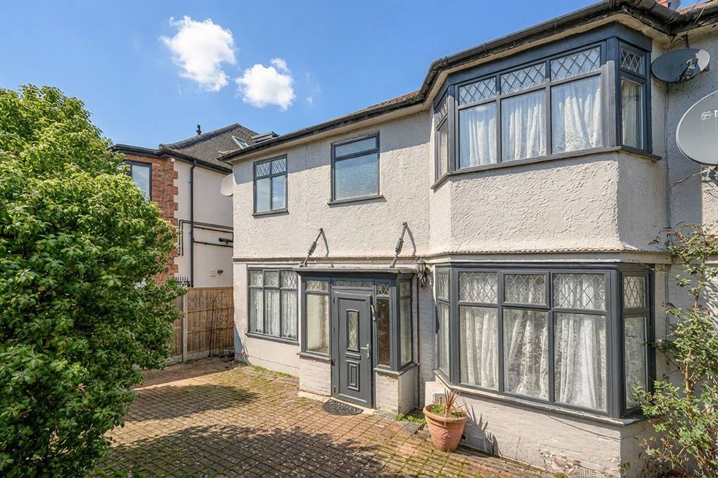 Property photo 2 of 14