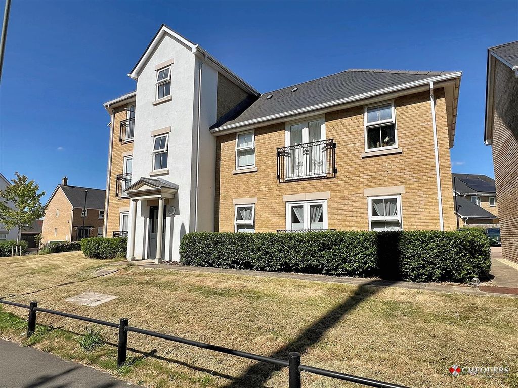 Property photo 1 of 11