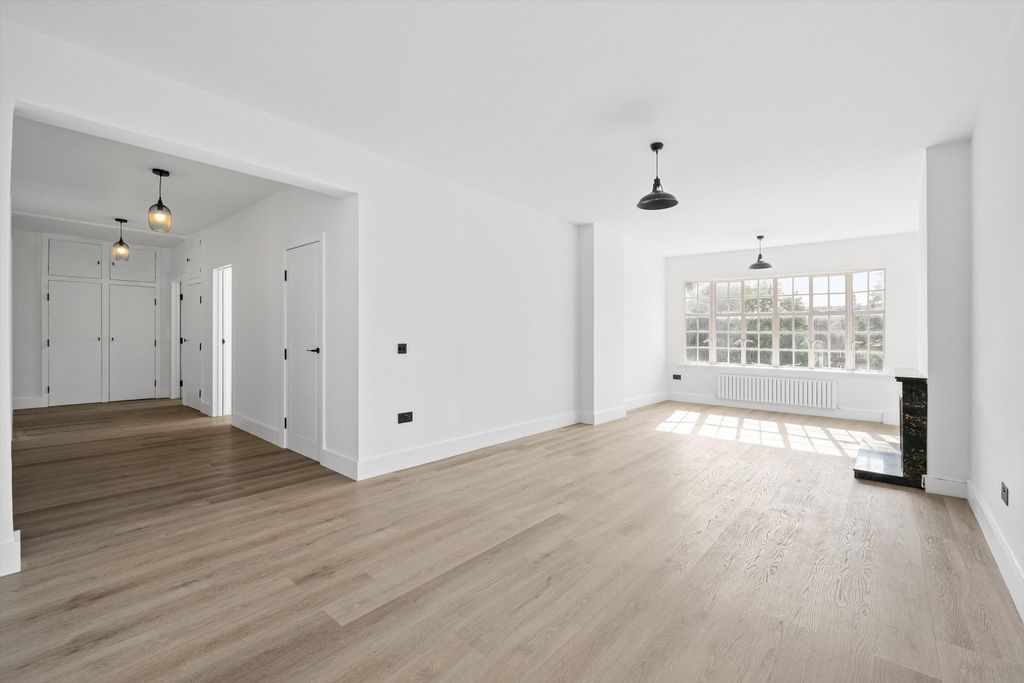 Property photo 1 of 14 Image