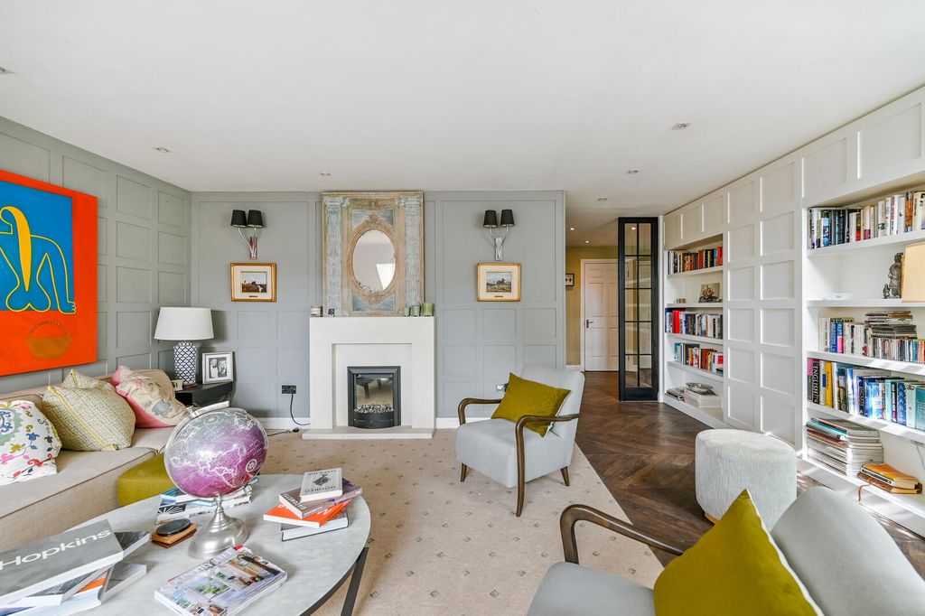 Additional image 16 of 2 bed flat for saleLockbridge Court, Ray Park Road, Maidenhead SL6