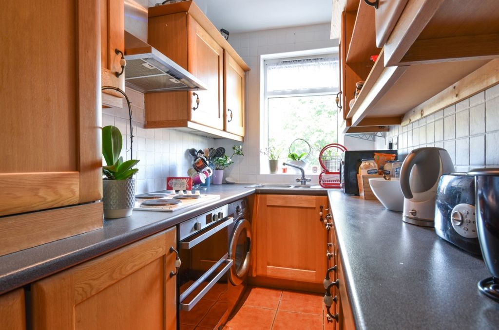 Property photo 1 of 5 302250 (4)
