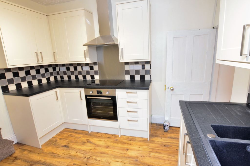 Property photo 3 of 13 Dsc_0878