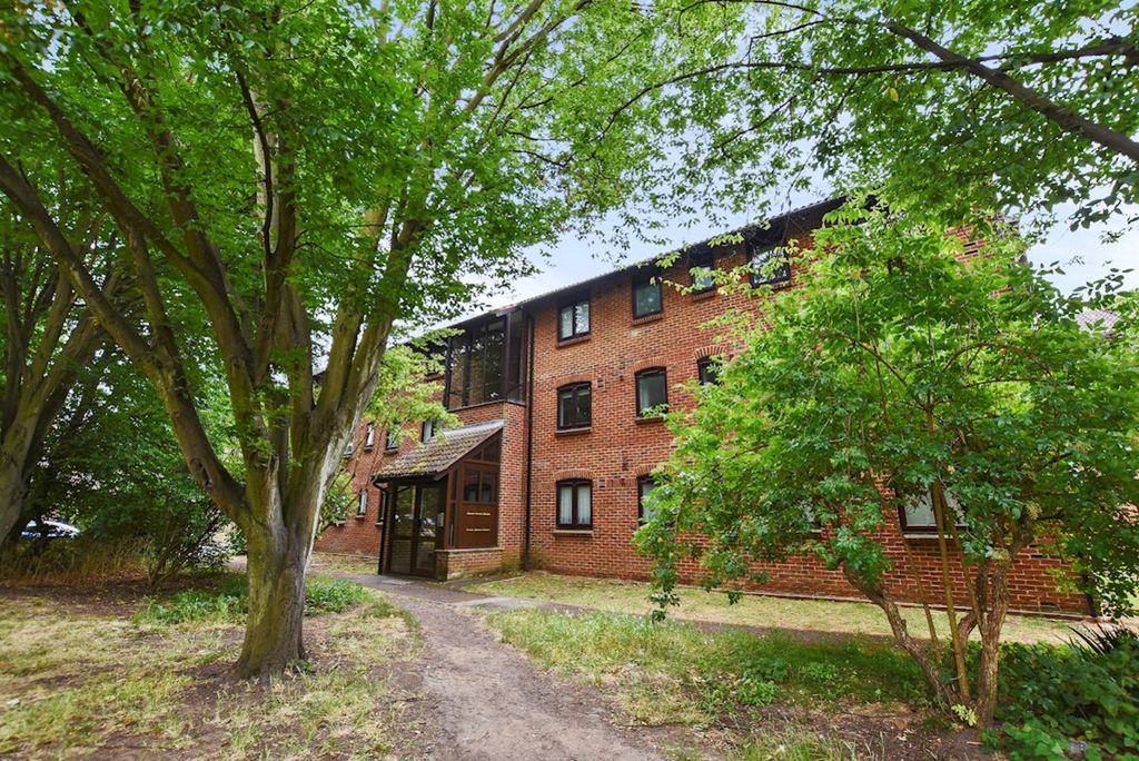 Property photo 2 of 9