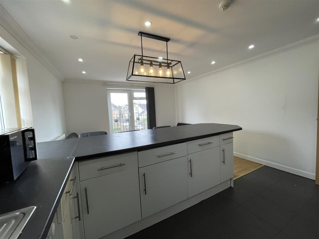 Property photo 3 of 12 Img_5202.Jpg