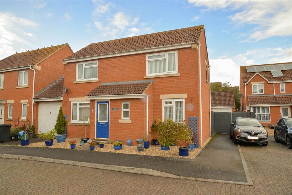 Property photo 2 of 25 External 1.Jpg
