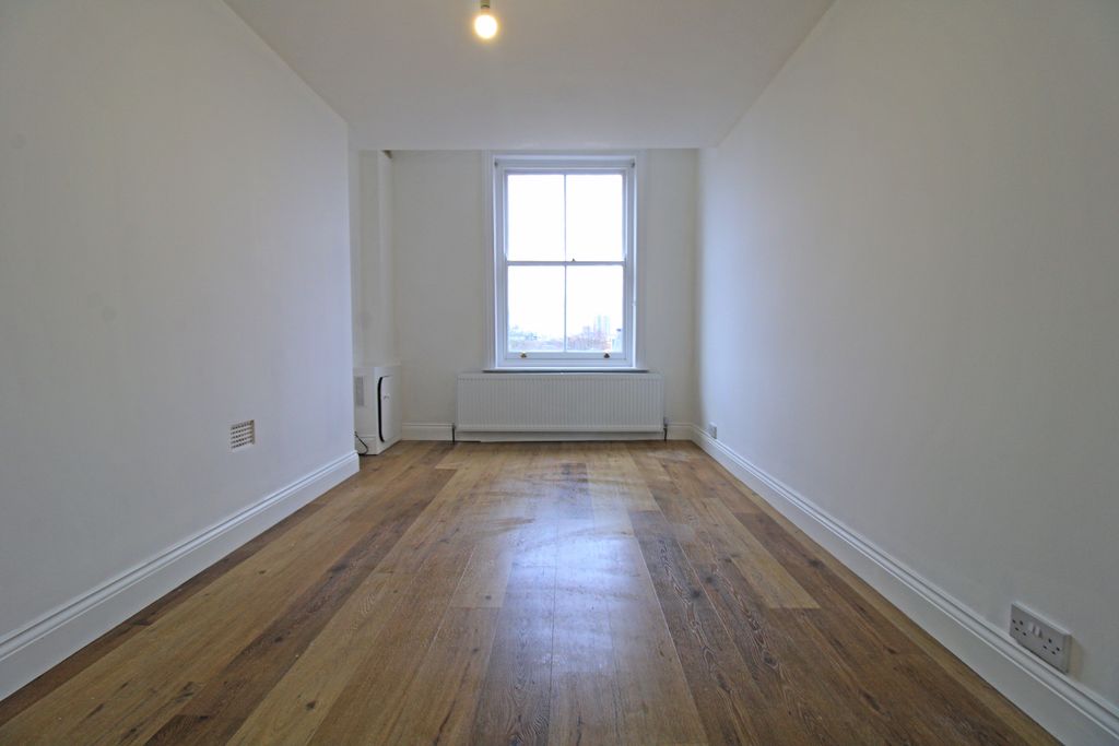 Property photo 2 of 6 Img_8443