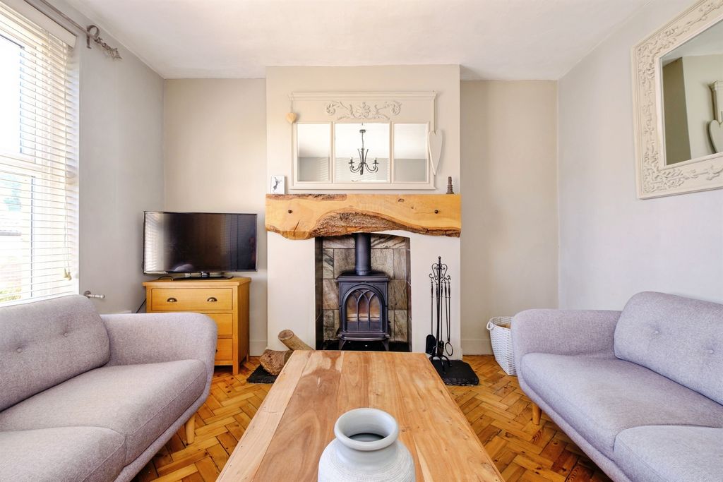 Additional image 4 of 4 bed detached house for saleViaduct Road, Garndiffaith, Pontypool NP4