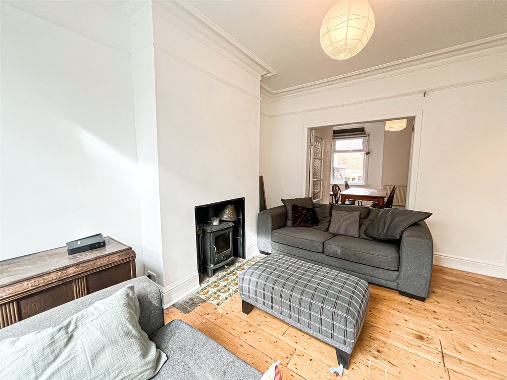 Property photo 3 of 16 Picture No. 01