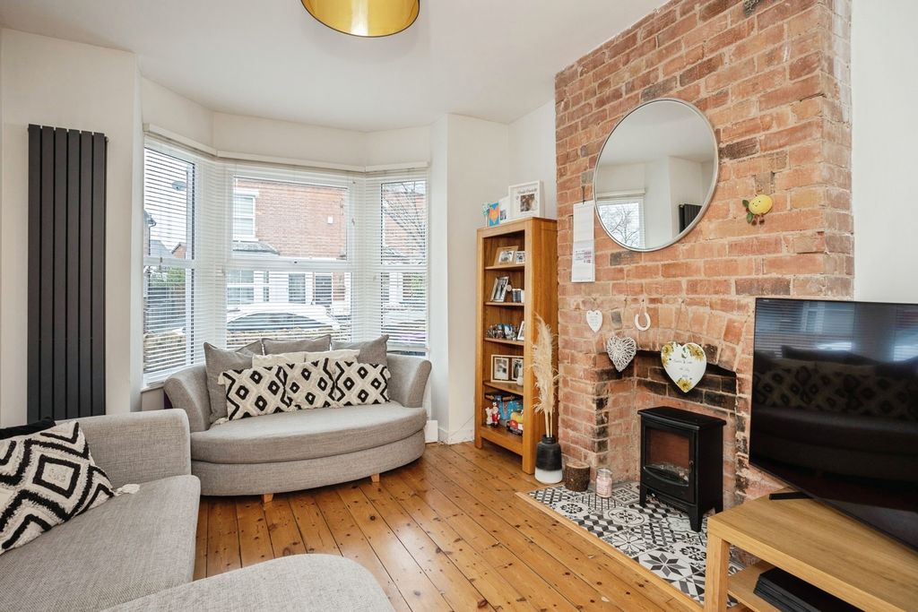 Property photo 3 of 22 Pbox-Img.Jpg