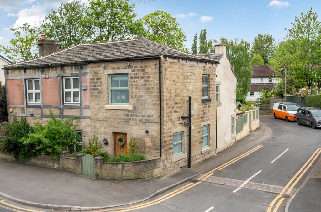Property photo 1 of 12 1-681c9305794E2-1...