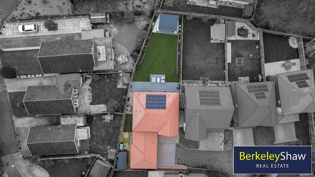 Property photo 3 of 37 Ddbf9570-Hollow 20Drive-47.Jpg