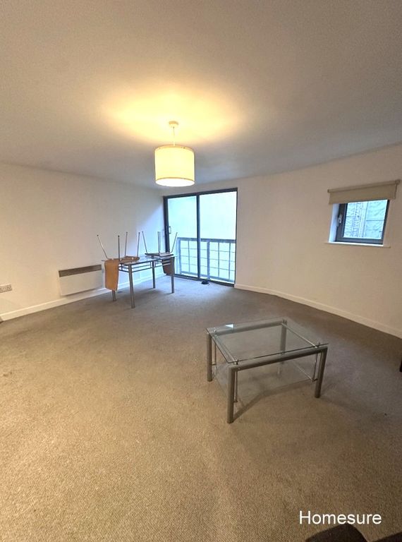 Property photo 2 of 7 Living/Dining Area