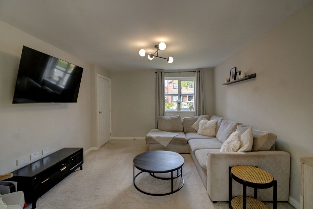 Property photo 3 of 22 3