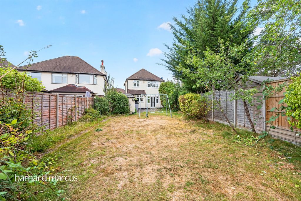 Property photo 3 of 23